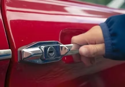 Classic Car Theft Protection: How to Effectively Secure Your Vintage Vehicle from Thieves